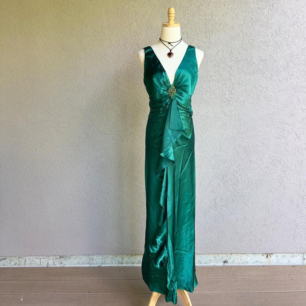 Vintage Y2K Rampage Emerald Green Satin Maxi Dress Gown Size 9 Prom Glam
